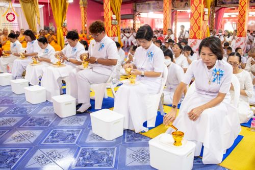 ภาพ No.303752:วันที่ 27 มกราคม พ.ศ. 2569 พิธีทอดผ้าป่าทำนุบำรุงศาสนสถาน ณ วัดตะเคียน อ.บางกรวย จ.นนทบุรี ในโครงการธรรมยาตรา กตัญญูบูชา มหาปูชนียาจารย์ พระมงคลเทพมุนี(สด จนฺทสโร) พระผู้ปราบมาร อนุสรณ์สถาน 7 แห่ง ปีที่ 14