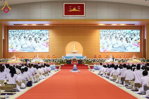 ภาพ No.318318:วันอาทิตย์ต้นเดือนที่ 5 เมษายน พ.ศ.2569 พิธีบูชาข้าวพระ ณ สภาธรรมกายสากล วัดพระธรรมกาย