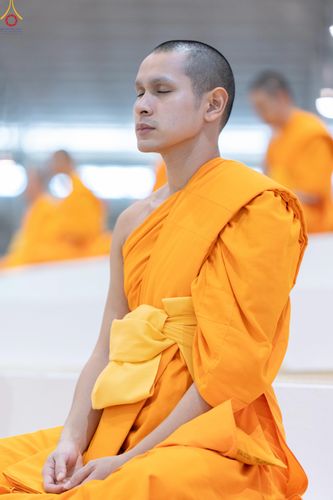 ภาพ No.337827:วันอาทิตย์ต้นเดือน 5 กรกฎาคม พ.ศ.2569 พิธีบูชาข้าวพระ ณ สภาธรรมกายสากล วัดพระธรรมกาย