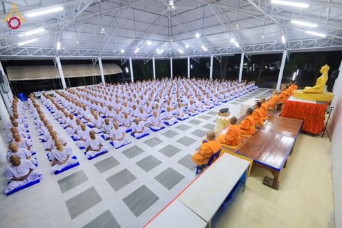 ภาพ No.285615:วันที่ 26-30  พฤศจิกายน พ.ศ. 2568  กิจกรรมสวดมนต์ นั่งสมาธิ ฟังธรรม ของนาคธรรมทายาท ในโครงการบวชบูชาธรรมมหาปูชนียาจารย์  ณ ศูนย์ปฏิบัติธรรมบุรีรัมย์ จ.บุรีรัมย์