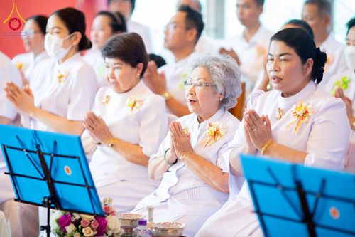 ภาพ No.298307:วันที่ 17 มกราคม พ.ศ. 2569  พิธีเจริญพระพุทธมนต์ ปฏิบัติธรรม มอบทุนการศึกษา ถวายสังฆทาน 109 วัด โครงการธรรมยาตราปีที่ 14 ณ วัดตะเคียน อำเภอบางกรวย จังหวัดนนทบุรี