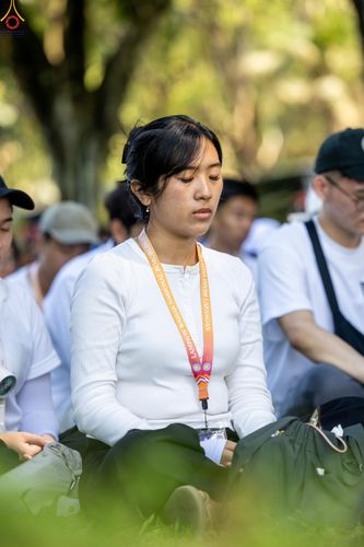 ภาพ No.330065:วันที่ 27-29 พฤษภาคม พ.ศ.2569 MBMI Tangerang (Majelis Agama Buddha Mahanikaya) ได้มีการเตรียมงานเพื่อจัดงานวิสาขบูชานานาชาติ  ชึ่งในงานจะมีการจุดประทีปโคมลาน โคมลอย กว่า 20,000 ดวง  เพื่อน้อมถวายเป็นพุทธบูชา และเพื่อเป็นการกระชับสัมพันธมิตรภาพ