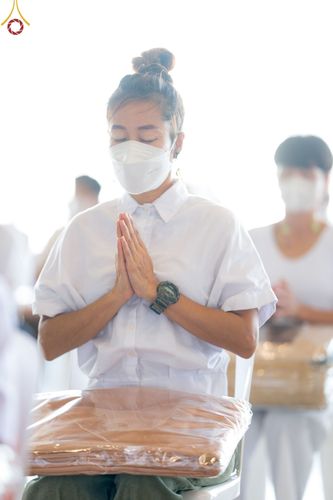 ภาพ No.66434:พิธีถวายอุปกรณ์เครื่องกันหนาว แด่คณะพระภิกษุ สามเณร วัดพระธรรมกาย วันเสาร์ที่ 10 ธันวาคม พ.ศ. 2565 ณ สภาธรรมกายสากล วัดพระธรรมกาย จ.ปทุมธานี