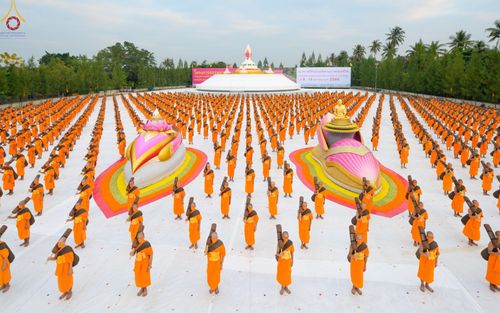 พุทธบุตรธรรมยาตรา ปฏิบัติธรรมและบันทึกภาพประวัติศาสตร์ ในโครงการธรรมยาตรากตัญญูบูชา มหาปูชนียาจารย์ พระมงคลเทพมุนี(สด จนฺทสโร) พระผู้ปราบมาร อนุสรณ์สถาน 7 แห่ง ปีที่ 11 ณ อนุสรณ์สถานคลองบางนางแท่น อ.สามพราน จ.นครปฐม วันที่ 9 มกราคม พ.ศ. 2566