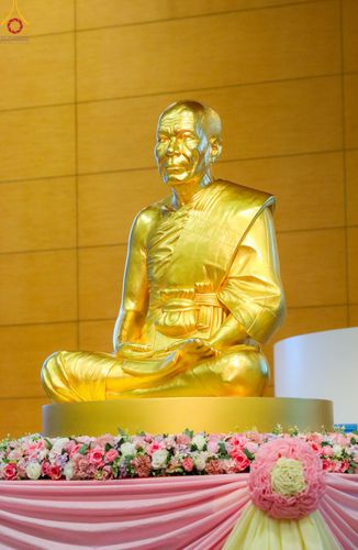 ภาพ No.89908:พิธีปฎิบัติธรรมและพิธีทอดผ้าป่าสมทบกฐินครั้งที่ 3 เนื่องใน 139 ปี วันคล้ายวันเกิดด้วยรูปกายเนื้อ พระมงคลเทพมุนี (สด จนฺทสโร) พระผู้ปราบมาร วันอังคารที่ 10 ตุลาคม พ.ศ. 2566 ณ วัดพระธรรมกาย จ.ปทุมธานี