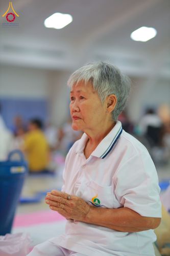 ภาพ No.321797:วันที่ 12 เมษายน พ.ศ.2569 ตักบาตรสงกรานต์ฉลองสามเณรใหม่  ณ ศูนย์ปฏิบัติธรรมระยอง(บ้านช่องลม)