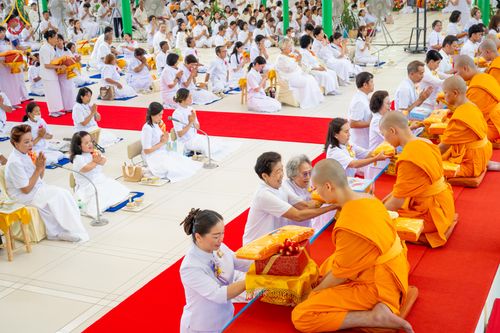 ภาพ No.137776:พิธีอุปสมบทสามเณรอุทิศชีวิต 11 รูป วันวิสาขบูชา พุธที่ 22 พฤษภาคม พ.ศ.2567 ณ อุโบสถ วัดพระธรรมกาย