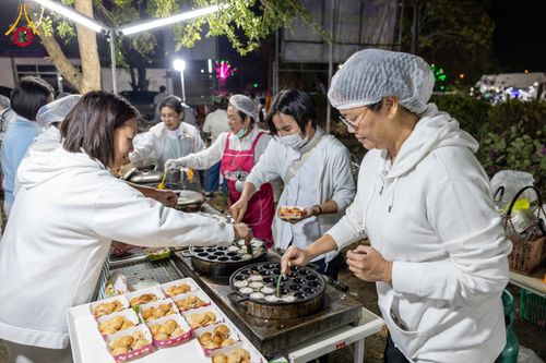 ภาพ No.293710:วันที่ 14 มกราคม พ.ศ. 2569  พิธีถวายภัตตาหารเป็นสังฆทาน แด่พระธรรมยาตรา  ณ วัดสองพี่น้อง ต.ต้นตาล อ.สองพี่น้อง จ.สุพรรณบุรี  ในโครงการธรรมยาตรา กตัญญูบูชา มหาปูชนียาจารย์  พระมงคลเทพมุนี(สด จนฺทสโร) พระผู้ปราบมาร  อนุสรณ์สถาน 7 แห่ง ปีที่ 14