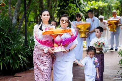 ภาพ No.335657:วันที่ 14 มิถุนายน พ.ศ.2569 พิธีทอดผ้าป่าแก้วภูเรือฉลองครบรอบ11ปี