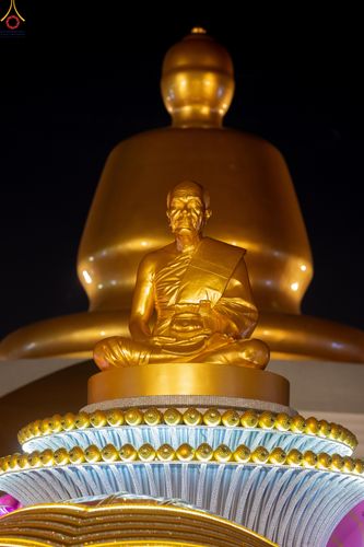 ภาพ No.302331:วันที่ 23 มกราคม พ.ศ. 2569 พิธีจุดประทีปธรรมถวายเป็นพุทธบูชา (ภาพชุดที่ 2) และบูชาธรรมมหาปูชนียาจารย์  ณ อนุสรณ์สถานลำดับที่ 5 สถานที่เผยแผ่วิชชาธรรมกายครั้งแรก อนุสรณ์สถานบางปลา วัดบางปลา อำเภอบางเลน จังหวัดนครปฐม ในโครงการธรรมยาตรา กตัญญูบูชา มหาปูชนีย