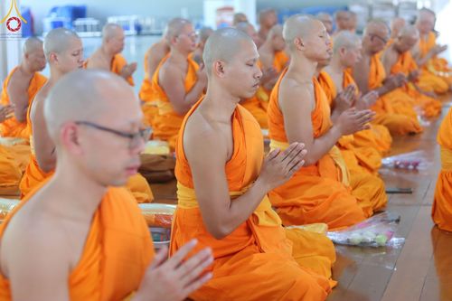 ภาพ No.177456:พิธีถวายภัตตาหารเมนูสวรรค์ และพิธีบุพเปตพลี ครั้งที่ 158 ร่วมอุทิศบุญแด่หมู่ญาติที่ล่วงลับไปแล้ว และสืบทอดอายุพระพุทธศาสนา ณ วัดพระธรรมกาย วันที่ 30 พฤศจิกายน พ.ศ.2567 (วันพระ แรม 15 ค่ำ เดือน 12)