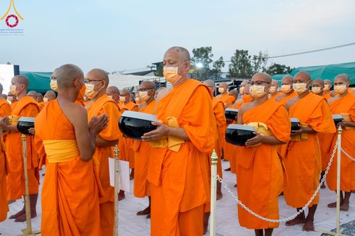 ภาพ No.109263:พิธีถวายภัตตาหารเป็นสังฆทาน แด่คณะพระธรรมยาตราฯ วันที่ 10 มกราคม พ.ศ. 2567 ณ อนุสรณ์สถานคลองบางนางแท่น อ.สามพราน จ.นครปฐม