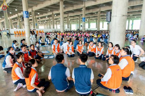 ภาพ No.59436:การอบรมอาสาสมัคร  เตรียมงานและจัดถวายภัตตาหาร แด่พระสังฆาธิการ 10,000 กว่าวัดทั่วประเทศ ในวันที่ 21-22 เมษายน พ.ศ.2567 เพื่องานวันคุ้มครองโลก จัดโดย ชมรมพุทธศาสตร์สากลฯ