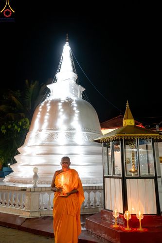 ภาพ No.141996:PhotoStory มหาศรัทธา ธรรมยาตราศรีลังกา EP.7 พิธีจุดวิสาขประทีป 6 วัด ถวายเป็น พุทธบูชา  โครงการสยาม-ลังกา ธรรมยาตรา  ฉลองเทศกาลวิสาขบูชาแห่งชาติ ศรีลังกา วันที่ 16 เดือนมิถุนายน พ.ศ. 2567