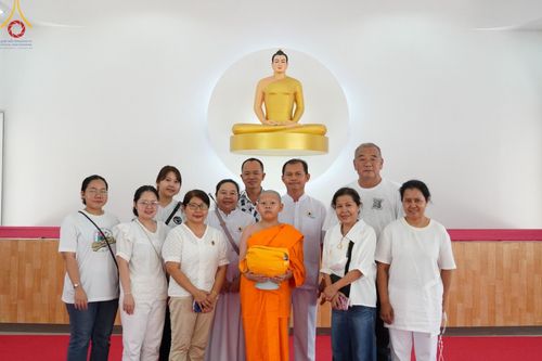 ภาพ No.134927:พิธีตัดปอยผม พิธีขอขมารับผ้าไตร พิธีบรรพชา และพิธีถวายบาตร ในโครงการบรรพชาสามเณร ฟื้นฟูพระพุทธศาสนาทั่วไทย  ณ ศูนย์ปฏิบัติธรรมและศูนย์อบรมเยาวชนเพชรบุรี ต.ท่าแลง อ.ท่ายาง จ.เพชรบุรี