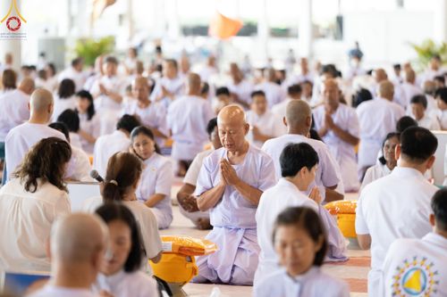 ภาพ No.180623:พิธีบรรพชาอุปสมบท โครงการอุปสมบทบูชาธรรมมหาปูชนียาจารย์ ประจำปีพุทธศักราช 2567 วันเสาร์ที่ 7 ธันวาคมพ.ศ. 2567 ณ วัดพระธรรมกาย จ.ปทุมธานี