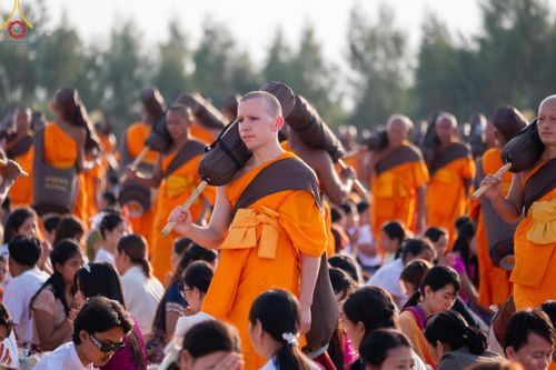 ภาพ No.198219:พิธีต้อนรับพระธรรมยาตรา ณ อนุสรณ์สถานลำดับที่ 5 สถานที่เผยแผ่วิชชาธรรมกายครั้งแรก อนุสรณ์สถานบางปลา วัดบางปลา อำเภอบางเลน จังหวัดนครปฐม ในโครงการธรรมยาตรา กตัญญูบูชา มหาปูชนียาจารย์ พระมงคลเทพมุนี(สด จนฺทสโร) พระผู้ปราบมาร ปีที่ 13 วัน 19 มกราคม พ.ศ.2568