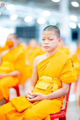 ภาพ No.227954:วันอาทิตย์ที่ 1 มิถุนายน พ.ศ. 2568 พิธีตักบาตร , พิธีบูชาข้าวพระ ณ วัดพระธรรมกาย จ.ปทุมธานี