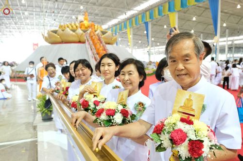 ภาพ No.77093:พิธีหล่อพระบรมพุทธเจ้า ในวันมาฆบูชา อาทิตย์ต้นเดือนที่ 6 มีนาคม พ.ศ. 2566 ณ วัดพระธรรมกาย จ.ปทุมธานี