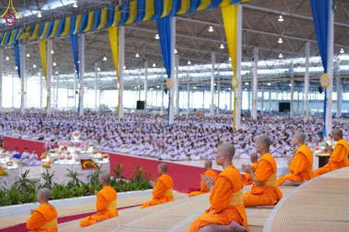 ภาพ No.151247:พิธีบูชาข้าวพระ ในวันอาทิตย์ต้นเดือน วันที่ 1 กันยายน พ.ศ. 2567 ณ สภาธรรมกายสากล วัดพระธรรมกาย