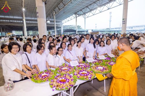 ภาพ No.121648:พิธีถวายภัตตาหารเป็นสังฆทาน แด่คณะพระธรรมยาตรา ปีที่ 12 วันที่ 31 มกราคม พ.ศ. 2567 ณ สภาธรรมกายสากล วัดพระธรรมกาย