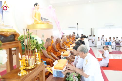 ภาพ No.290343:วันอังคารที่ 6 มกราคม พ.ศ. 2569 พิธีเจริญพุทธมนต์ ปฏิบัติธรรม มอบทุนการศึกษา ถวายสังฆทาน 142 วัด ณ ศูนย์ปฏิบัติธรรมพระมงคลเทพมุนี อ.สองพี่น้อง จ.สุพรรณบุรี