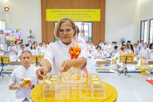 ภาพ No.336272:วันจันทร์ที่ 22 มิถุนายน พ.ศ.2569 พิธีอัญเชิญพระธรรมกาย และบรรจุพระบรมสารีริกธาตุ  ภายในเกศดอกบัวตูม องค์พระประธาน ณ อาคารสมปรารถนา วัดกลางธนรินทร์ ต.บ้านแป้ง อ.พรหมบุรี จ.สิงห์บุรี