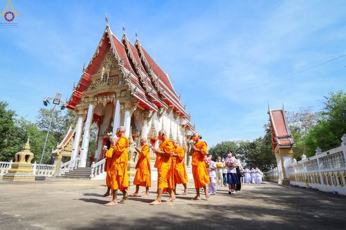 ภาพ No.67047:พิธีอุปสมบทวัดหนองกระดี่ อ.สองพี่น้อง จ.สุพรรณบุรี รับบุญจัดงานโดย สำนักพัฒนาเยาวชนโลก เมื่อวันที่ 7 ธันวาคม พ.ศ. 2565
