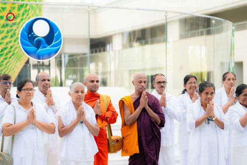 ภาพ No.342411:วันที่ 31 กรกฎาคม พ.ศ. 2569  ต้อนรับคณะแสวงบุญชาวศรีลังกา 31 ท่าน เยี่ยมชมวัดพระธรรมกาย