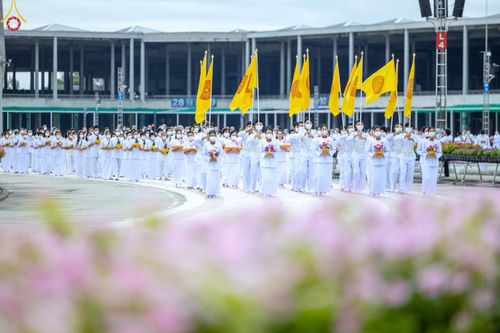 ภาพ No.87749:พิธีบรรพชาอุปสมบท ในโครงการอุปสมบทหมู่บูชาธรรม วันครูผู้ค้นพบวิชชาธรรมกาย ณ วัดพระธรรมกาย ในวันเสาร์ที่ 16 กันยายน พ.ศ.2566