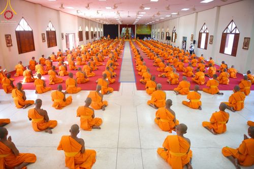 พิธีเจริญพระพุทธมนต์และถวายภัตตาหารเป็นสังฆทาน วันศุกร์ที่ 9 ธันวาคม พ.ศ. 2565 โครงการอุปสมบท รุ่นบูชาธรรมมหาปูชนียาจารย์ ณ วัดพระพุทธบาทราชวรมหาวิหาร อ.พระพุทธบาท จ.สระบุรี