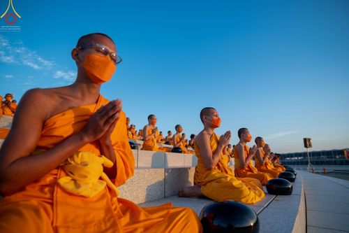 ภาพ No.68668:พิธีตักบาตรฉลองพระใหม่ วันที่ 1 มกราคม พ.ศ. 2566 ณ วัดพระธรรมกาย จ.ปทุมธานี