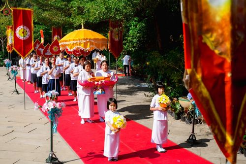 พิธีทอดกฐินบรมจักรพรรดิ เพื่อสร้างทุกสิ่ง ณ ศูนย์อบรมสมุทรปราการ ต.ปากน้ำ อ.เมือง จ.สมุทรปราการ วันอาทิตย์ที่ ๓๐ ตุลาคม พ.ศ. ๒๕๖๕