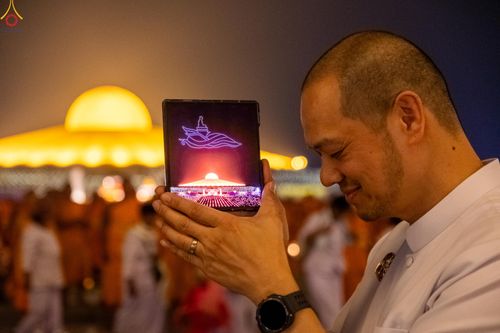 ภาพ No.308167:วันที่ 31 มกราคม พ.ศ. 2569 พิธีจุดประทีปธรรมถวายเป็นพุทธบูชา  และบูชาธรรมมหาปูชนียาจารย์ (ภาพชุดที่ 3) ณ วัดพระธรรมกาย ปทุมธานี ในโครงการธรรมยาตรา กตัญญูบูชา มหาปูชนียาจารย์ พระมงคลเทพมุนี(สด จนฺทสโร) พระผู้ปราบมาร อนุสรณ์สถาน 7 แห่ง ปีที่ 14