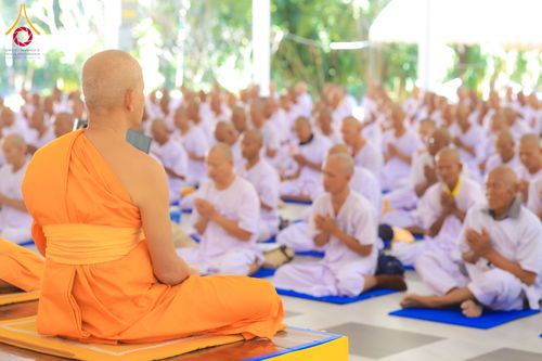 ภาพ No.285588:วันที่ 26-30  พฤศจิกายน พ.ศ. 2568  กิจกรรมสวดมนต์ นั่งสมาธิ ฟังธรรม ของนาคธรรมทายาท ในโครงการบวชบูชาธรรมมหาปูชนียาจารย์  ณ ศูนย์ปฏิบัติธรรมบุรีรัมย์ จ.บุรีรัมย์