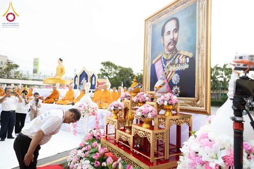 ภาพ No.346935:วันอาทิตย์ที่ 30 สิงหาคม พ.ศ. 2569  พิธีทำบุญตักบาตรพระ 123 รูป เนื่องในโอกาสครบรอบ 122 ปี แห่งการก่อตั้งอำเภอคลองหลวง จังหวัดปทุมธานี ณ บริเวณหน้าที่ว่าการอำเภอคลองหลวง