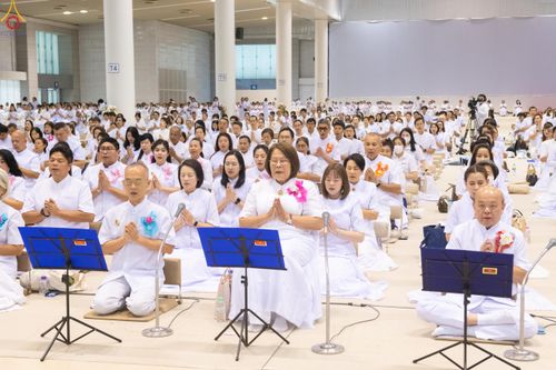 ภาพ No.311727:วันอังคารที่ 3 มีนาคม พ.ศ.2569 ปฏิบัติธรรมภาคสายวันมาฆบูชา พิธีถวายภัตตาหารเป็นสังฆทาน ณ สภาธรรมกายสากล วัดพระธรรมกาย