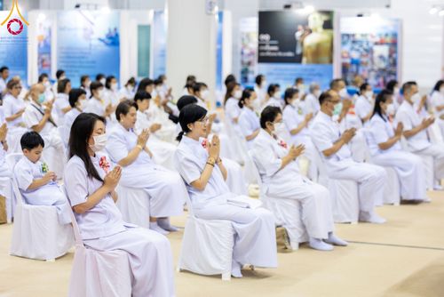 ภาพ No.90872:พิธีบำเพ็ญกุศลสวดพระอภิธรรม  อุบาสกถาวร พรหมถาวร (อุบาสกผู้ปั้นพระ) คืนที่ 5 วันพุธที่ 18 ตุลาคม พ.ศ. 2566 ณ ห้องแก้วสารพัดนึก 1 สภาธรรมกายสากล วัดพระธรรมกาย จ.ปทุมธานี