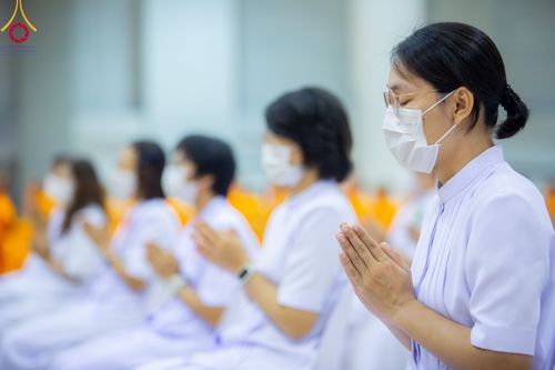 ภาพ No.91057:พิธีบำเพ็ญกุศลสวดพระอภิธรรม  อุบาสกถาวร พรหมถาวร (อุบาสกผู้ปั้นพระ) คืนสุดท้าย วันศุกร์ที่ 20 ตุลาคม พ.ศ. 2566 ณ ห้องแก้วสารพัดนึก 1 สภาธรรมกายสากล วัดพระธรรมกาย จ.ปทุมธานี