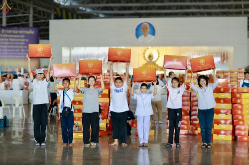 ภาพ No.320570:วันที่ 10 เมษายน พ.ศ.2569 การเตรียมกล่องไทยธรรม เพื่องานถวายมหาสังฆทาน 40,000 กว่าวัดทั่วประเทศ วันคุ้มครองโลก 22 เมษายน พ.ศ.2569 วัดพระธรรมกาย