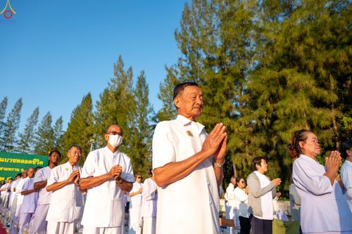 ภาพ No.291958:วันที่ 10 มกราคม พ.ศ. 2569 พิธีจุดประทีปถวายเป็นพุทธบูชา และบูชาธรรมมหาปูชนียาจารย์  ณ อนุสรณ์สถานคลองบางนางแท่น อ.สามพราน จ.นครปฐม ในโครงการธรรมยาตรา กตัญญูบูชา มหาปูชนียาจารย์ พระมงคลเทพมุนี(สด จนฺทสโร) พระผู้ปราบมาร อนุสรณ์สถาน 7 แห่ง ปีที่ 14