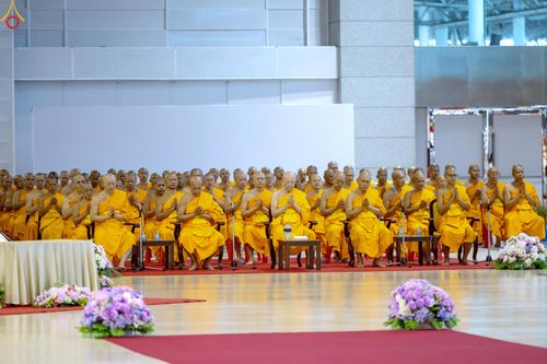 ภาพ No.328082:วันอาทิตย์ต้นเดือนที่ 3 พฤษภาคม พ.ศ.2569 พิธีบูชาข้าวพระ ณ วัดพระธรรมกาย