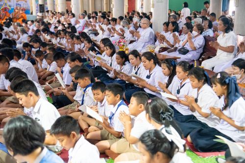 ภาพ No.301239:วันที่ 22 มกราคม พ.ศ. 2569 พิธีทอดผ้าป่าทำนุบำรุงศาสนสถาน ณ วัดใหม่พิบูลย์ผล อ.สองพี่น้อง จ.สุพรรณบุรี ในโครงการธรรมยาตรา กตัญญูบูชา มหาปูชนียาจารย์ พระมงคลเทพมุนี(สด จนฺทสโร) พระผู้ปราบมาร อนุสรณ์สถาน 7 แห่ง ปีที่ 14