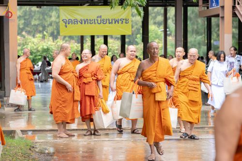 ภาพ No.342721:วันเสาร์ที่ 8 สิงหาคม พ.ศ. 2569  พิธีทักษิณานุปทาน แด่บรรพชนตระกูลผ่องสวัสดิ์และหมู่ญาติที่ล่วงลับไปแล้ว ครั้งที่ 21 ณ พระมหาเจดีย์ทัตตชีโว ศูนย์อบรมเยาวชนกาญจนบุรี