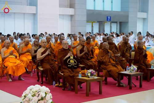 ภาพ No.264680:วันอาทิตย์ที่ 2 พฤศจิกายน พ.ศ. 2568 พิธีทอดกฐินสามัคคี ณ สภาธรรมกายสากล วัดพระธรรมกาย