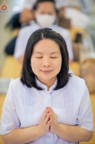 ภาพ No.105502:พิธีปฏิบัติธรรมและพิธีบูชาข้าวพระ ในวันจันทร์ที่ 1 มกราคม พ.ศ. 2567 ณ สภาธรรมกายสากล วัดพระธรรมกาย