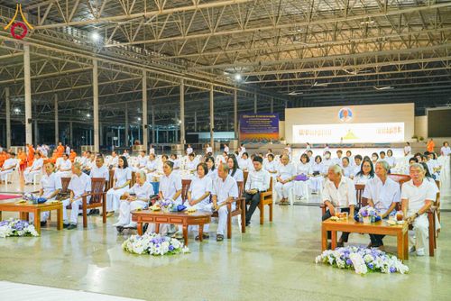 ภาพ No.316679:วันอาทิตย์ที่ 29 มีนาคม พ.ศ. 2569 พิธีทอดผ้าบังสุกุลและพิธีชำระร่าง โยมพ่อณรงค์ จินตมากุล  สิริอายุ 99 ปี 11 เดือน โยมบิดา พระครูปลัดรัตนวีรวัฒน์ (รังสฤษดิ์ อิทฺธิจินตโก) ที่ปรึกษาเจ้าคณะจังหวัดปทุมธานี เจ้าอาวาสวัดพระธรรมกาย  ณ ฌาปนสถานชั่วคราว ทางเข้า 