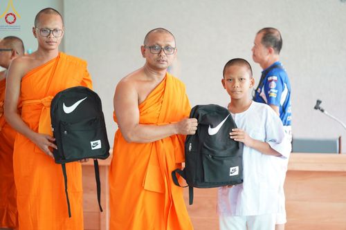 ภาพ No.61894:โครงการบรรพชาสามเณร เพื่อฟื้นฟูพระพุทธศาสนาทั่วไทย ณ ศูนย์อบรมที่พักสงฆ์บ้านร่มเย็น จ.นราธิวาส วันที่ 1 เมษายน พ.ศ. 2567