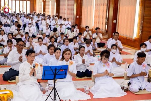 ภาพ No.200096:พิธีทอดผ้าป่าทำนุบำรุงศาสนสถาน ณ วัดบางไผ่นารถ ตำบลบางไทรป่า อำเภอบางเลน จังหวัดนครปฐม ในโครงการธรรมยาตรา กตัญญูบูชา มหาปูชนียาจารย์ พระมงคลเทพมุนี(สด จนฺทสโร) พระผู้ปราบมาร อนุสรณ์สถาน 7 แห่ง ปีที่ 13 วันที่ 22 มกราคม พ.ศ. 2568