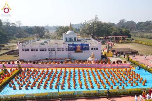ภาพ No.130538:พิธีบรรพชาธรรมทายาท ในโครงการบรรพชา 1,250 รูป ณ แดนประสูติ สวนลุมพินี ประเทศเนปาล วันที่ 9 มีนาคม พ.ศ. 2567